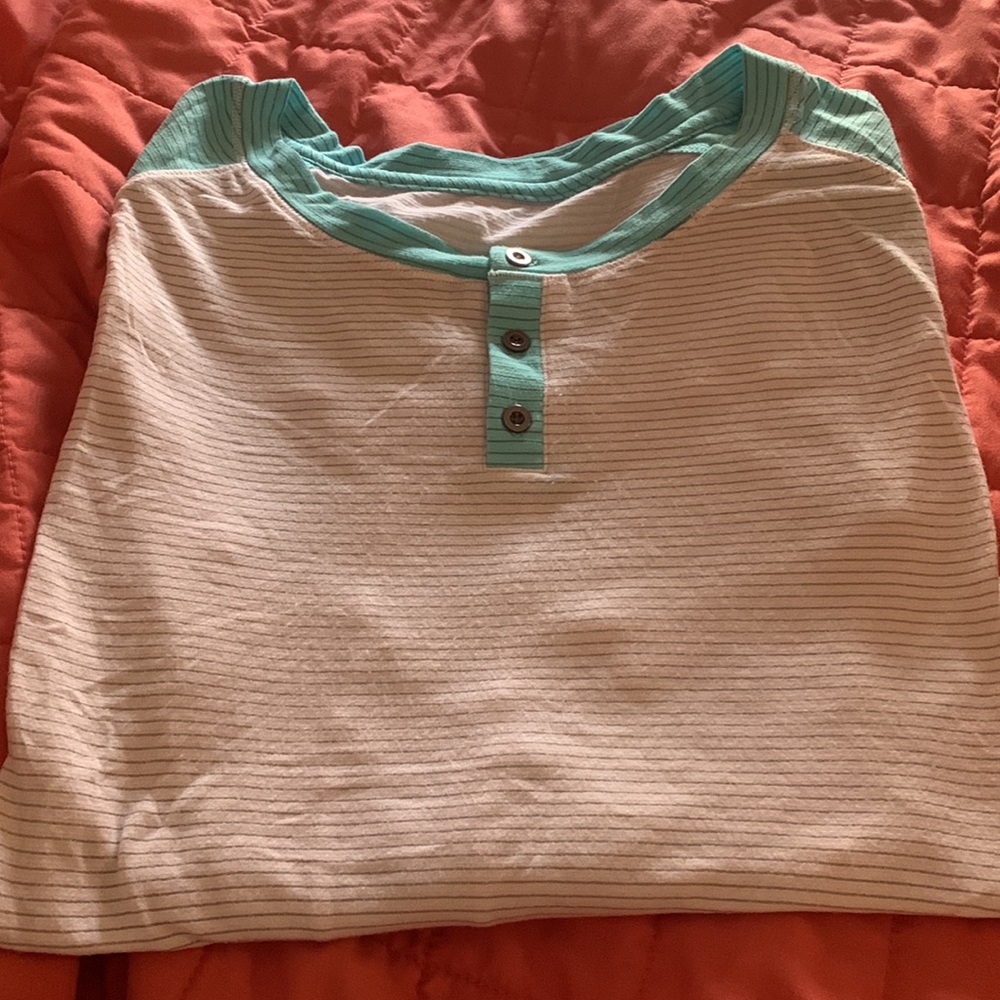 Lululemon long sleeve shirt.